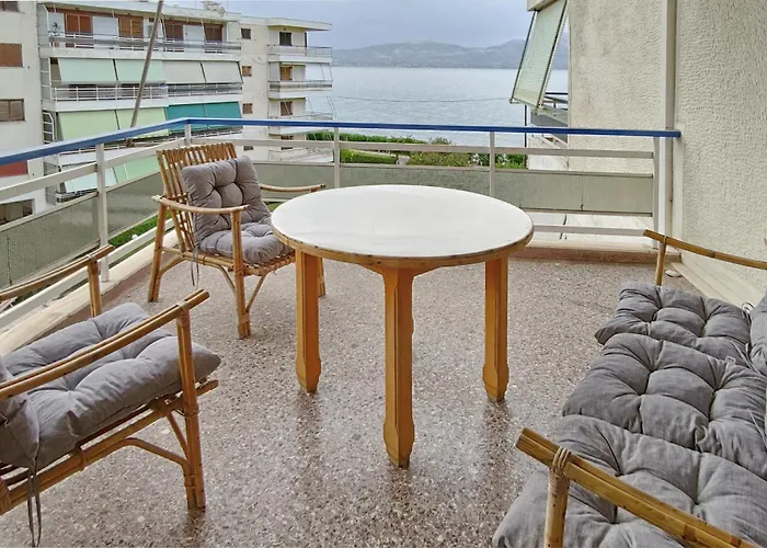 Διαμέρισμα Δίπλα Στη Θάλασσα, Παραλία Μαρκοπούλου